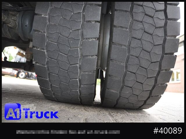 Special purpose truck RENAULT D 240, 4x2, Ladebordwand, LBW, guter Zustand