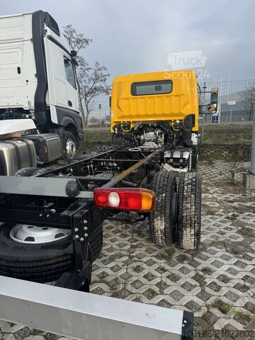  Fuso CANTER 6C18 4X4 Fahrgestell