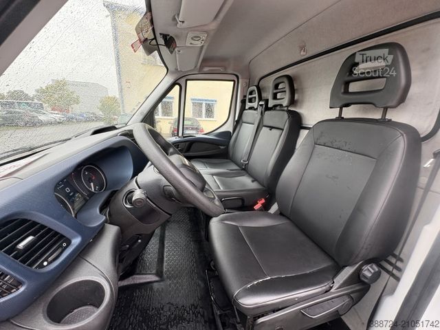 Fourgon isotherme frigorifique IVECO 35Daily14*E6d*3-Sitze*Carrier*Seitentür*Klima*
