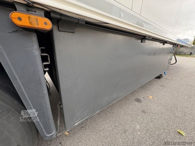 Koeloplegger SCHMITZ CARGOBULL SCBS3B04*Carrier*Lift*Doppelstock*Pharma*Blumebr