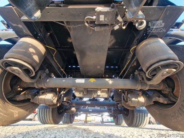 Swap body semitrailer KRONE SD / Liftachse / Teleskop