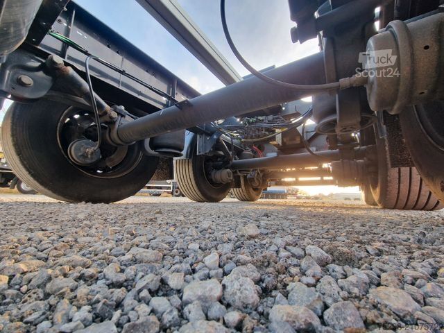 Swap body semitrailer KRONE SD / Liftachse / Teleskop