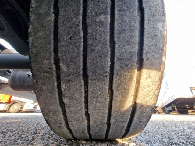 Swap body semitrailer KRONE SD / Liftachse / Teleskop