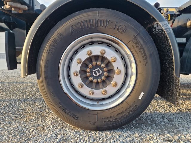 Swap body semitrailer KRONE SD / Liftachse / Teleskop