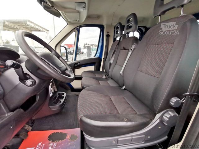Pritschenwagen PEUGEOT Boxer 2.2HDI/121kw PRITSCHE 3,3M/ 7 SITZE/ AHK