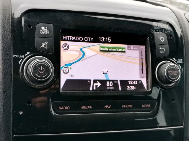 Pritschenwagen PEUGEOT Boxer 2.2HDI/121kw PRITSCHE 3,3M/ 7 SITZE/ AHK