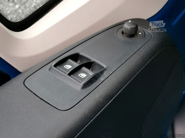 Pritschenwagen PEUGEOT Boxer 2.2HDI/121kw PRITSCHE 3,3M/ 7 SITZE/ AHK