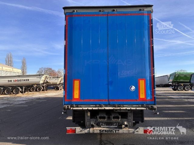 Naczepa otwarta z plandeką Schmitz Cargobull Curtainsider Standard Staplerhalterung Getränke