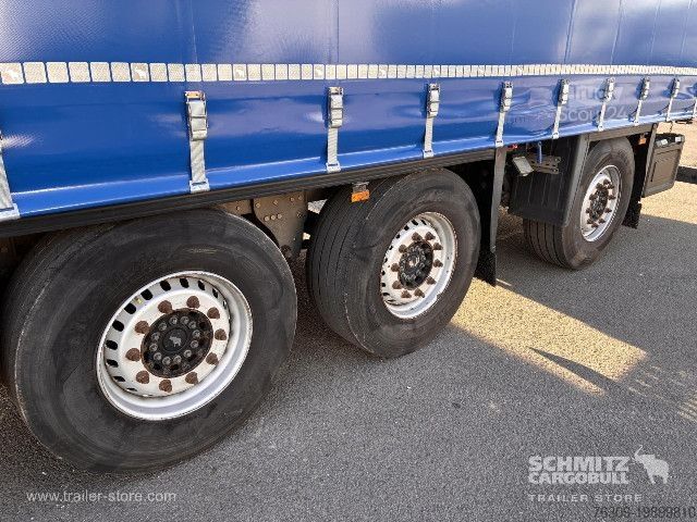 Naczepa otwarta z plandeką Schmitz Cargobull Curtainsider Standard Staplerhalterung Getränke