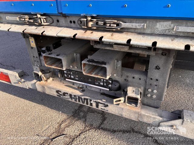 Naczepa otwarta z plandeką Schmitz Cargobull Curtainsider Standard Staplerhalterung Getränke