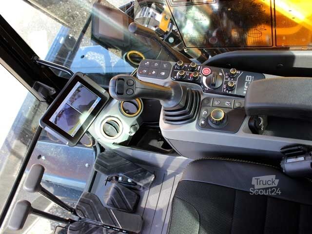 Hydraulic Excavators JCB 245 XR LC Kurzheckbagger Planierschild