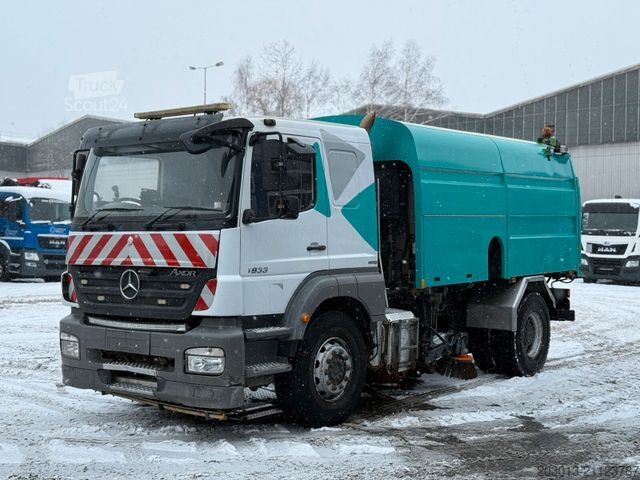 Kehrmaschine MERCEDES-BENZ Axor 1833 Kehrmaschine VAL?air HD 200 - Bar 9 m³