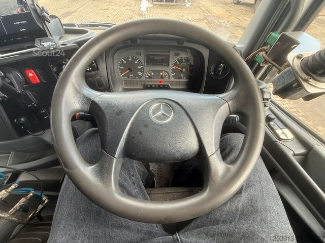 Kehrmaschine MERCEDES-BENZ Axor 1833 Kehrmaschine VAL?air HD 200 - Bar 9 m³
