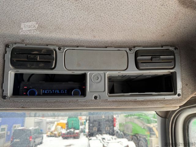 Kehrmaschine MERCEDES-BENZ Axor 1833 Kehrmaschine VAL?air HD 200 - Bar 9 m³