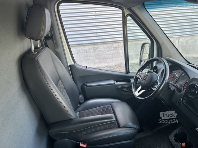 κλειστό βαν Mercedes-Benz Sprinter 319 1.9 CDI / L3 H2 / Loadlift 500 kg ...