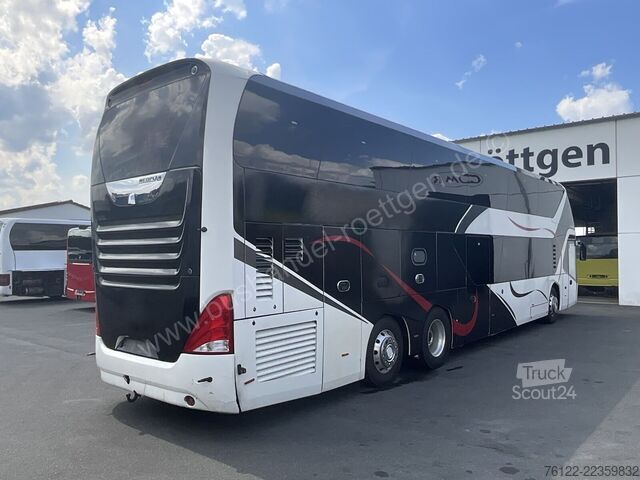Dubbeldekkers Neoplan Skyliner L