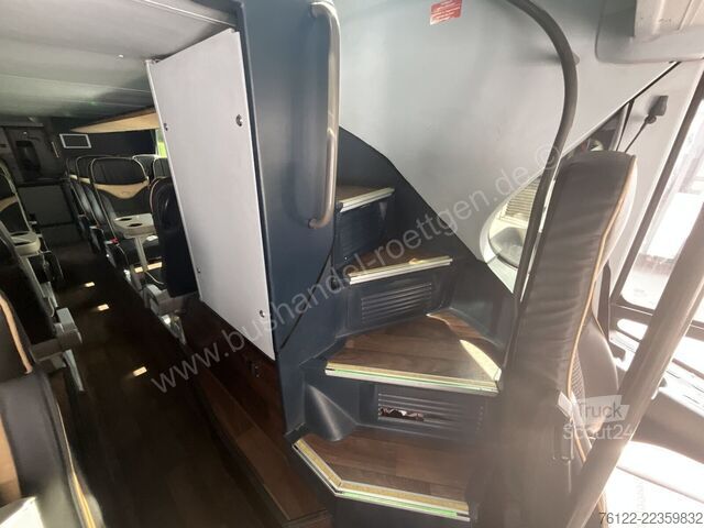 Dubbeldekkers Neoplan Skyliner L