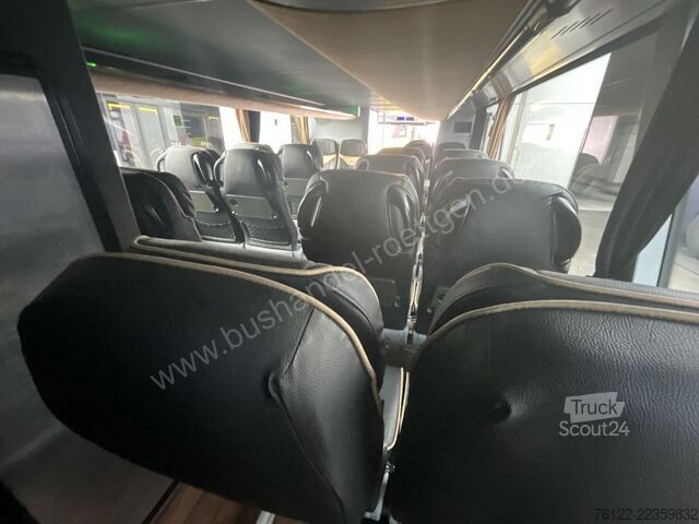 Dubbeldekkers Neoplan Skyliner L