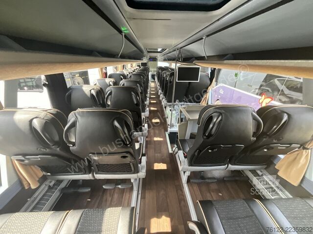 Dvonadstropna vozila Neoplan Skyliner L