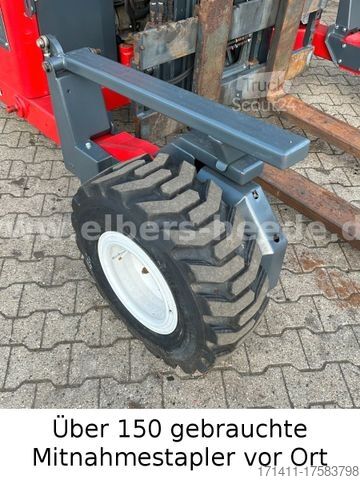 Forklift MOFFETT Vierwege Mitnahmestapler M4 25.4 Allrad Stapler