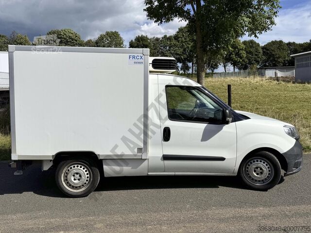 Refrigerated box vans Fiat Doblo - Carrier Xarios 200