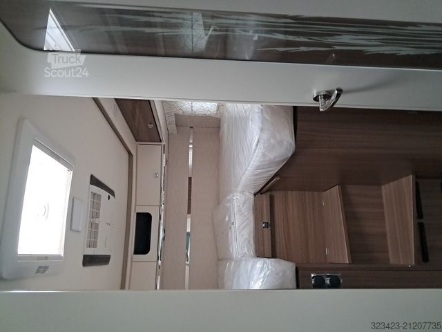 Polintegriran avtodom EURAMOBIL Contura CT 766 EF Luminary Paket, Markise