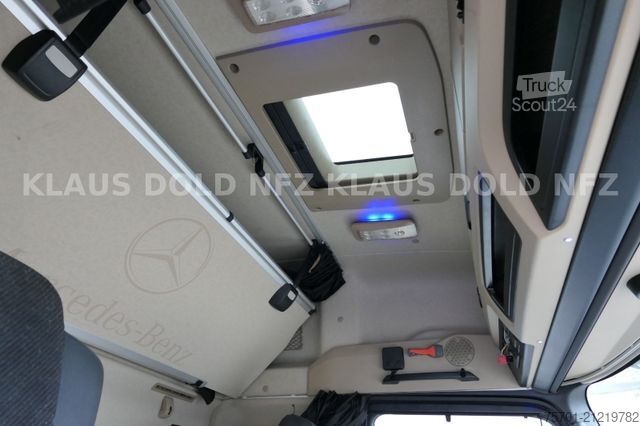 Objemový tahač MERCEDES-BENZ 1848 Actros 5 L Retarder 2-Tanks Brandschaden