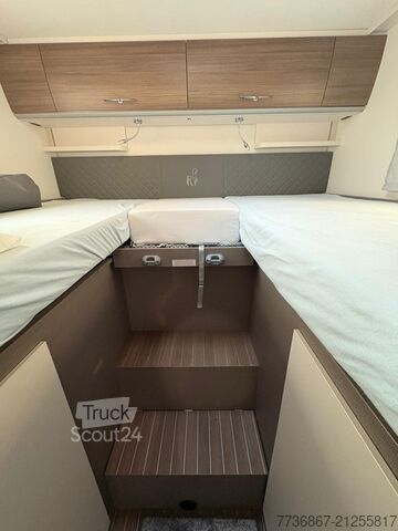 Integrated camper Etrusco I6900