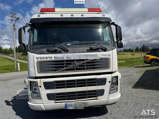 Camión grúa Volvo FM 6x2 crane truck with tipper and a 20t/m Palfing