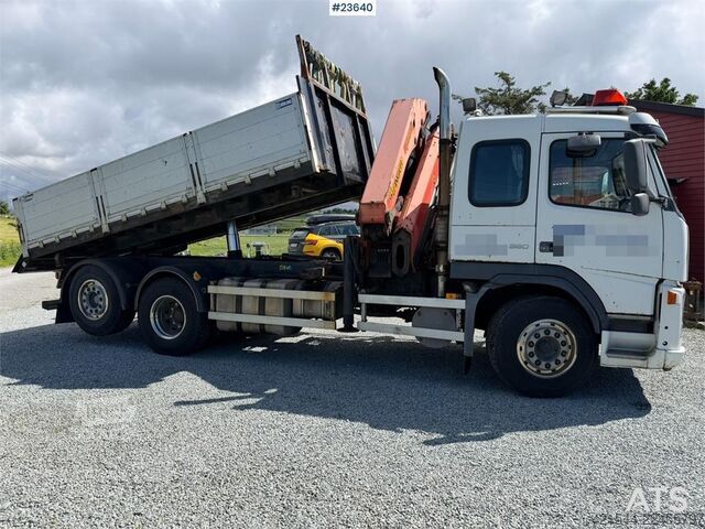 Camión grúa Volvo FM 6x2 crane truck with tipper and a 20t/m Palfing