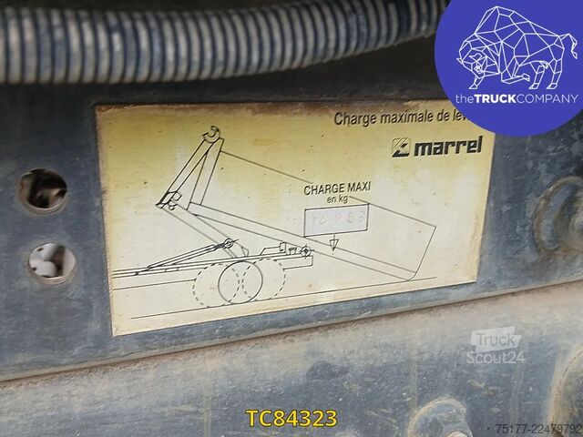نقل الحاويات Renault Kerax
