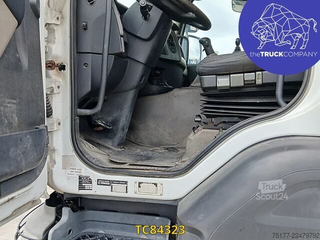 نقل الحاويات Renault Kerax