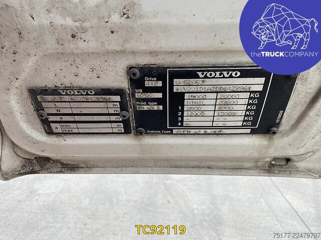 النقل المبرد / المجمد Volvo FM 330
