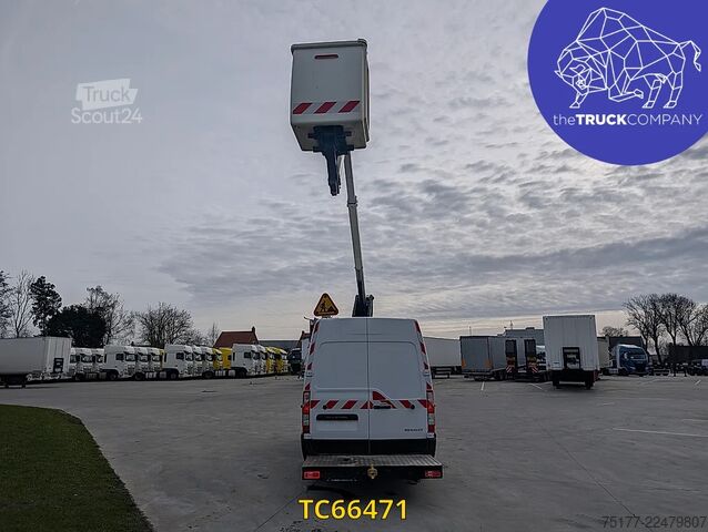 يرفع Renault Master 145.35 nacelle