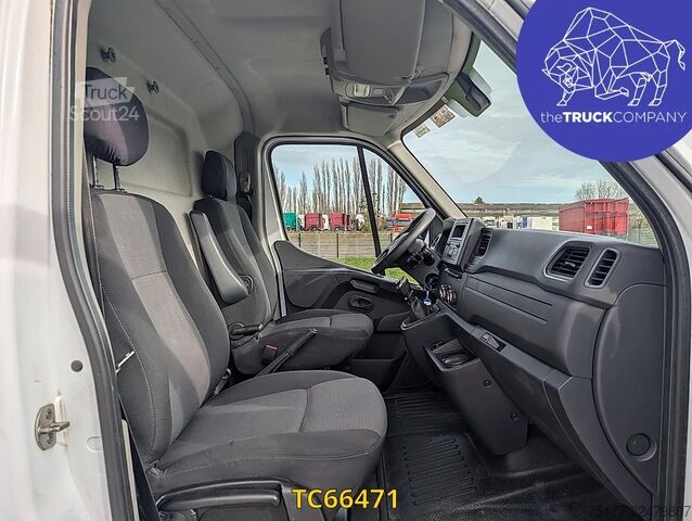 Plataforma elevatória Renault Master 145.35 nacelle