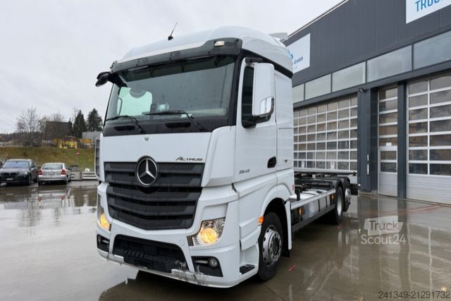 Camion porte-caisses amovibles MERCEDES-BENZ Actros 2543 6x2