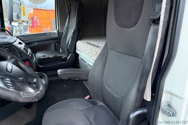 Standardni vlačilec DAF XF460 4x2