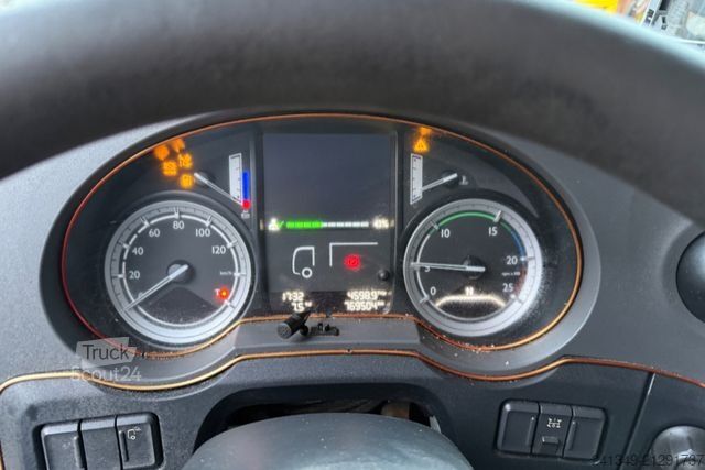 Standardni vlačilec DAF XF460 4x2