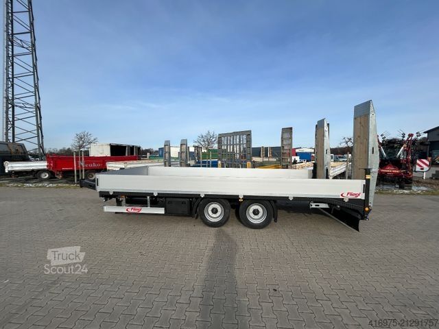 Remorcă cu platformă joasă FLIEGL TPS 118 Bau mit Heckan Tandem Plattf Rampen