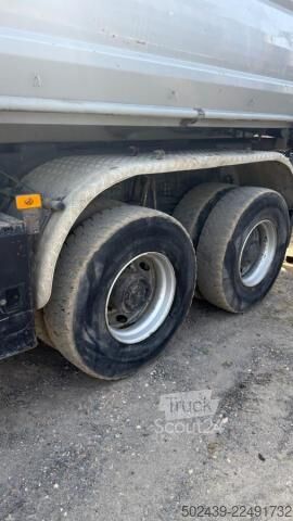 Камион с кука за контейнери Volvo FMX 420