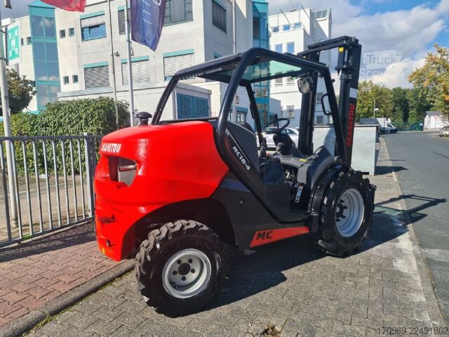 Terepemelő targonca Manitou MC 18.4 Stage3B