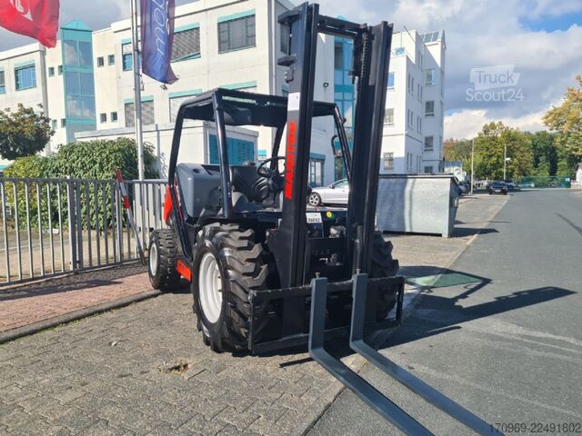 Terepemelő targonca Manitou MC 18.4 Stage3B