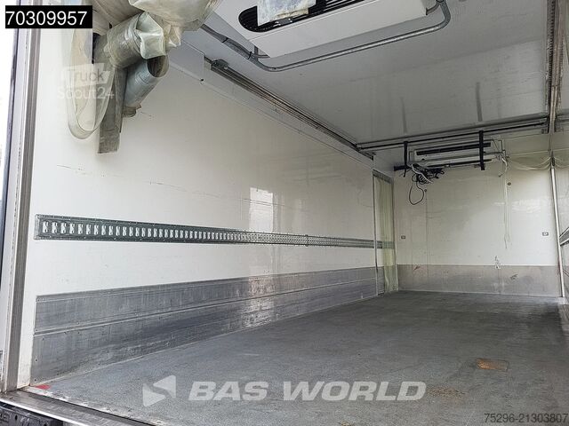 Trasporto refrigerato/congelato DAF LF 210 4X2 Thermoking T-1200R Tailgate Automati...