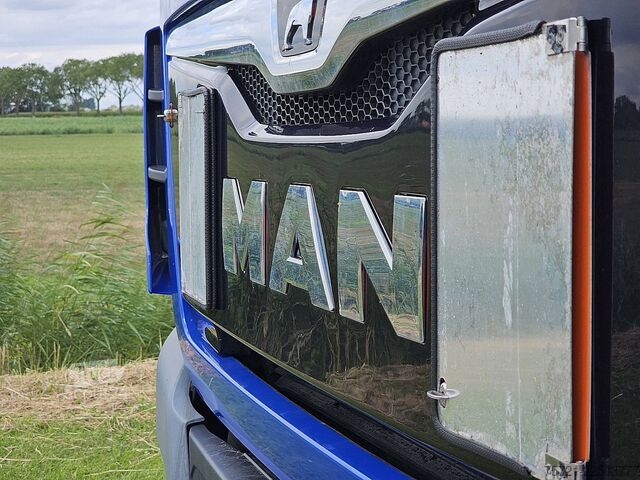 Estándar-SZM MAN 18.460 TGX
