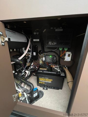 Kamper BÜRSTNER Habiton HMX 6.0 (ALLRAD-190PS)  *Offroad*