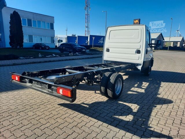 Šasija s kabino IVECO 35C18H