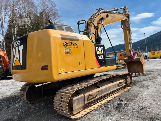 Kettenbagger CATERPILLAR 323 E Powertilt 2x Löffel Top
