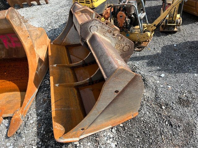 Kettenbagger CATERPILLAR 323 E Powertilt 2x Löffel Top