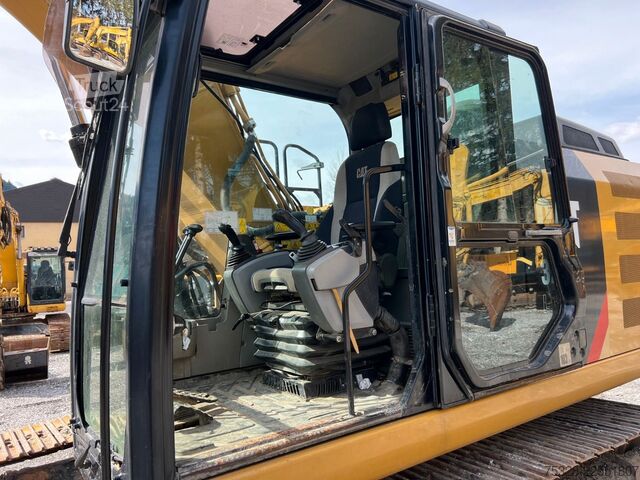Kettenbagger CATERPILLAR 323 E Powertilt 2x Löffel Top