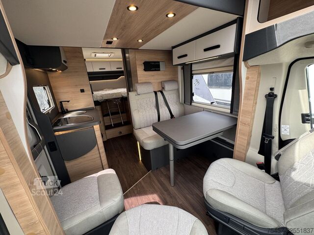 Halvintegreret autocamper KNAUS L!VE WAVE BLACK SELECTION 650 MEG